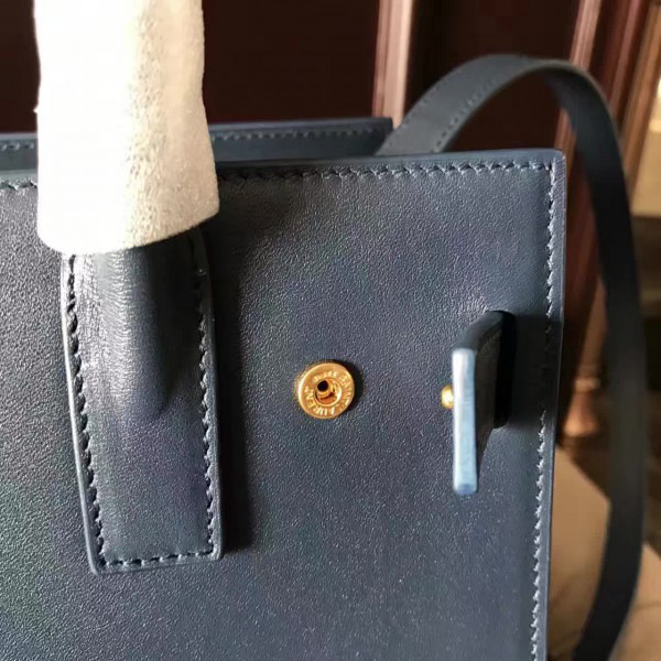 Y51 classic sac de jour nano  4899 22cm x 18cm x 11cm