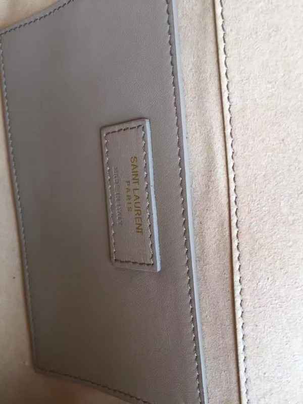 Y51 monogram kate with gold tassel 5062 24cm x 14cm x 4.5cm