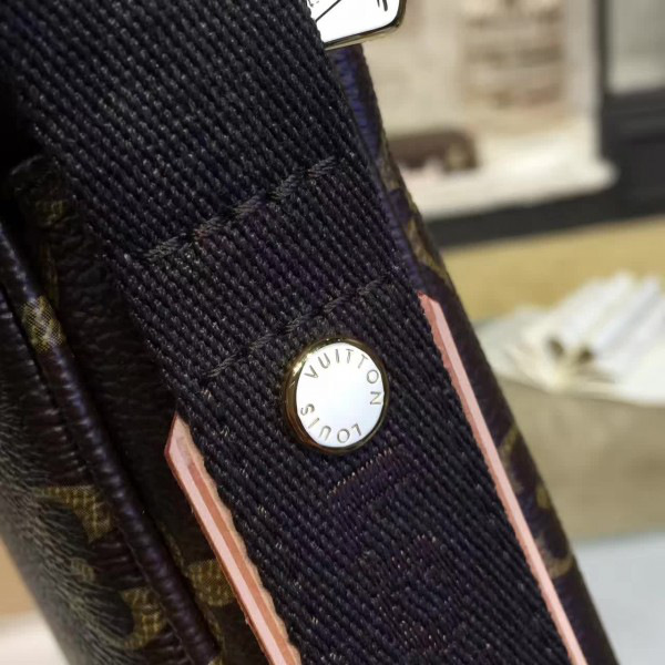 cohotbag l0vis Vvtt0n messenger voyager