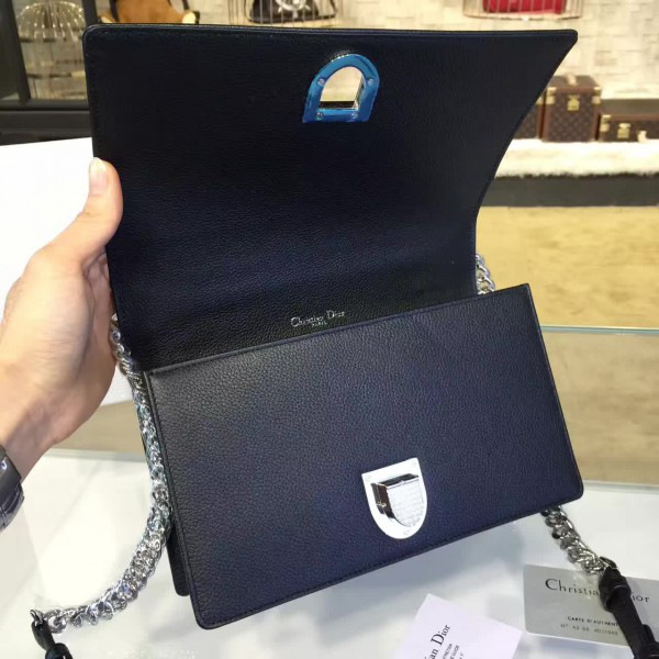 D10r ama 1730 21.5cm x 13cm x 8cm