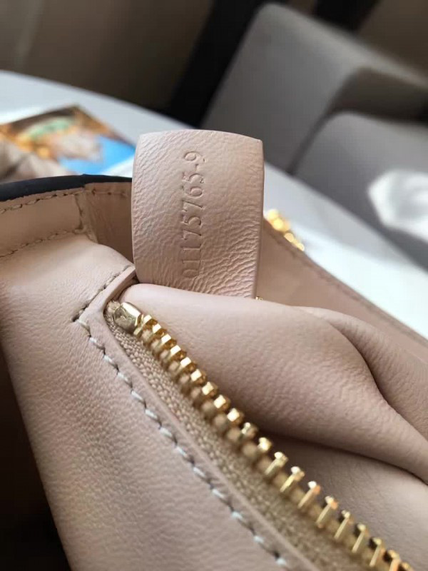 Chloe leather mily z1363 23.5cm x 18cm x 8.5m