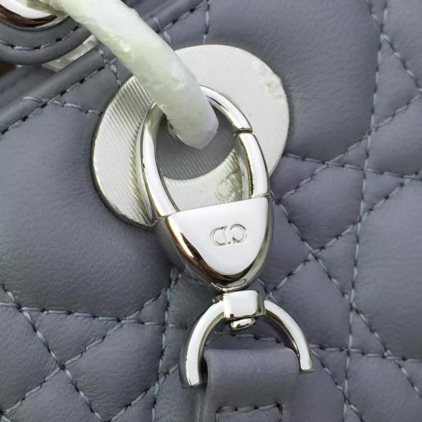 lady D10r 1632 24cm x 20cm x 10cm