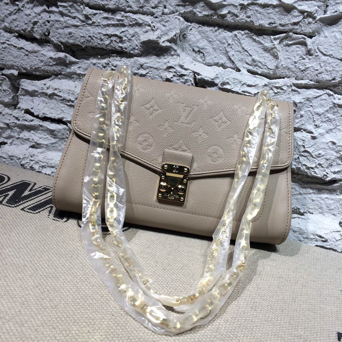 cohotbag l0vis Vvtt0n st germain pm monogram empreinte leather