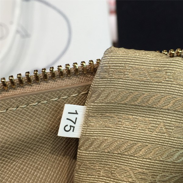 Pra*a promenade bag 3886  25.5cm x 10.5cm x 17cm