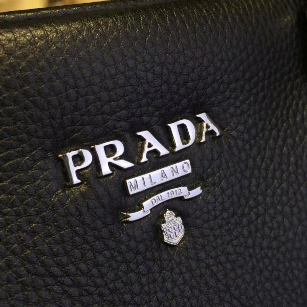 Pra*a leather briefcase 4197 36cm x 28 cm x 7cm