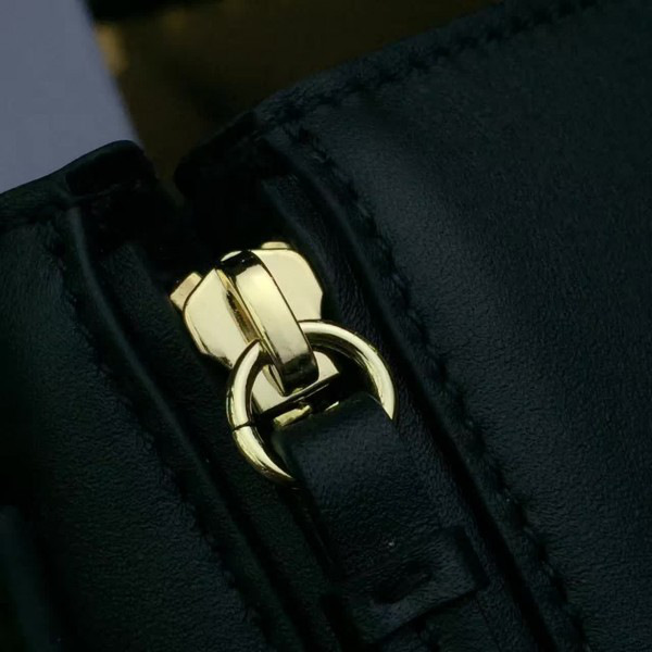 Chloe cortex backpack z1444 23cm x 15.5cm x 24cm