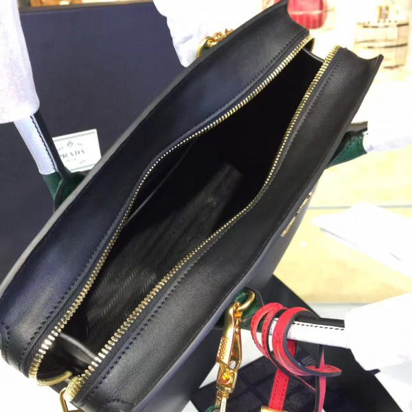 Pra*a esplanade 3865 30cm x 23cm x 15cm