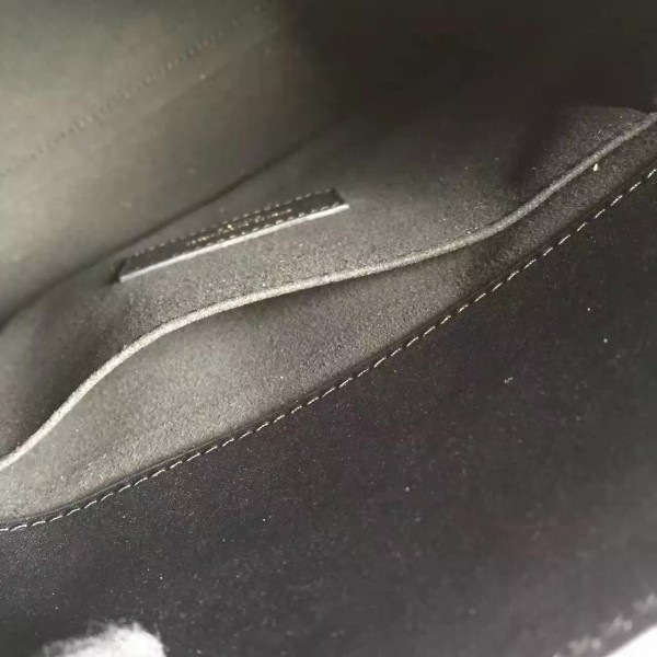 Y51 sac de jour in grained leather 4893 22cm x 18cm x 11cm