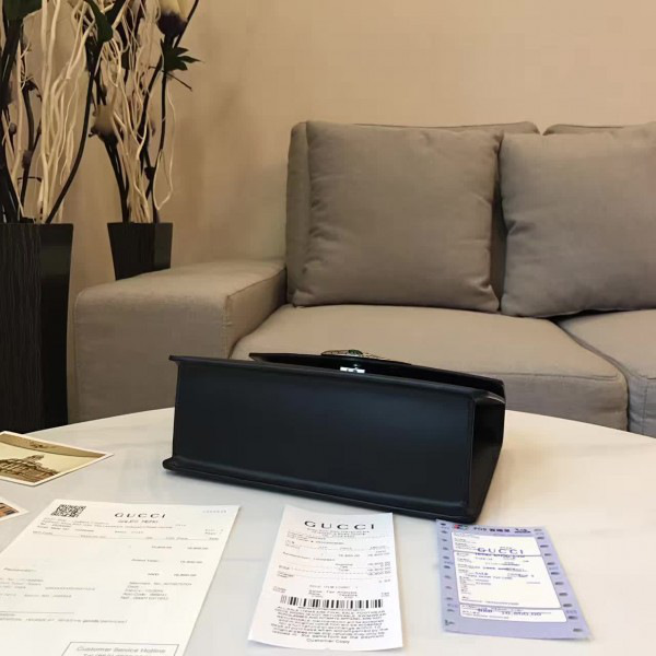 Gvc*1 lilith 2397 26.5cm x 19cm x 9cm