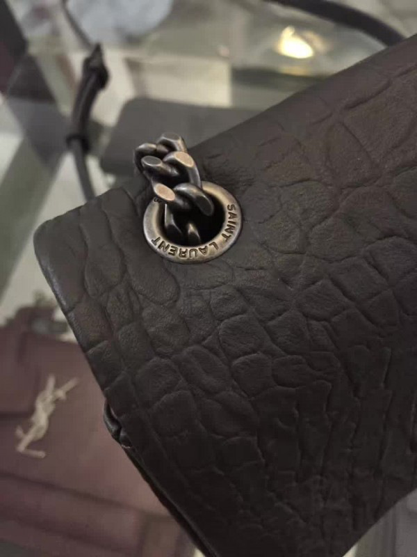 Y51 medium west hollywood bag 4845 28cm x 17cm x 10cm