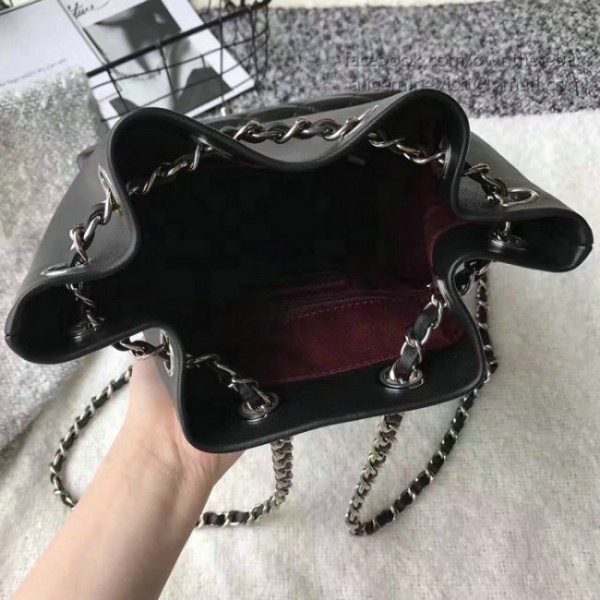 Ch**el large lambskin drawstring backpack in seoul bag black  010402 vs07736