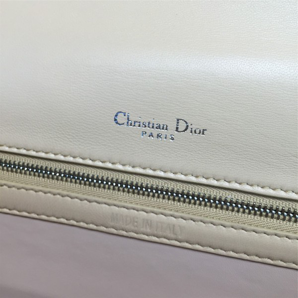 D10r ama 1744 25cm x 8cm x 15cm