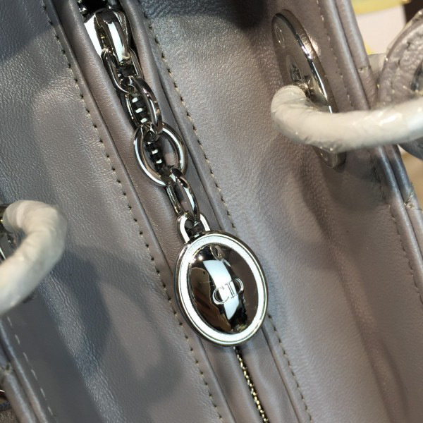 lady D10r 1640 24cm x 10cm x 20cm