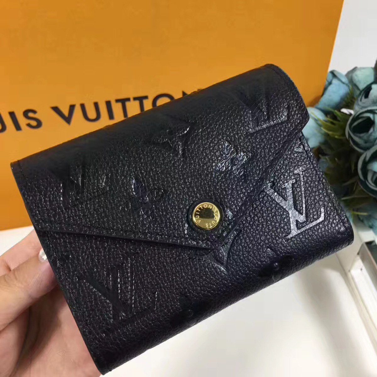 l0vis Vvtt0n victorine  wallet black 3782_12cm*2cm*9cm
