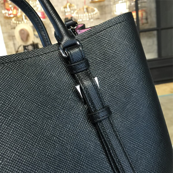 Pra*a cortex double medium bag z4081 33cm x 13cm x 24cm