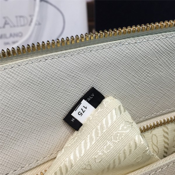 Pra*a promenade bag 25.5cm x 10.5cm x 17cm