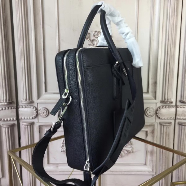 Pra*a leather briefcase 4193 36cm x 6.5cm x 28cm