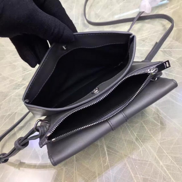 Y51 monogramme sac université gray 4939  16cm x 12cm x 3cm