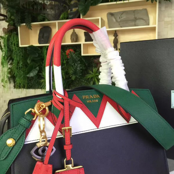 Pra*a esplanade 3871 24cm x17cm x 9cm