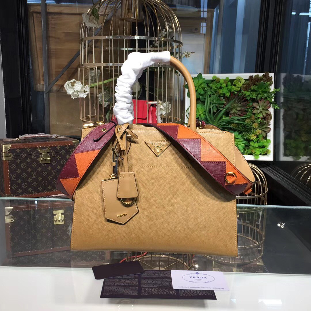 Pra*a esplanade saffiano 4003 30*15*21cm