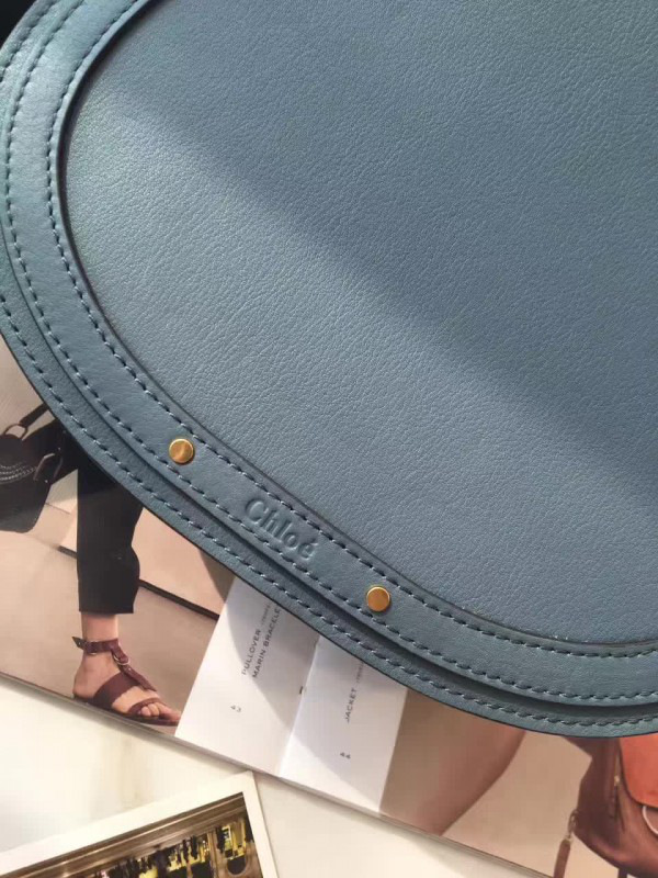 Chloe leather nile z1312 19.5cm x 6.5cm x 16cm