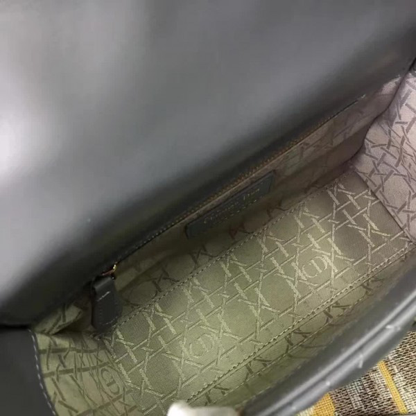 cohotbag lady D10r 1588