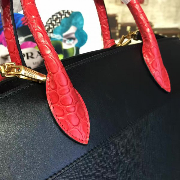 Pra*a esplanade 3872 30cm x 23 cm x 15cm