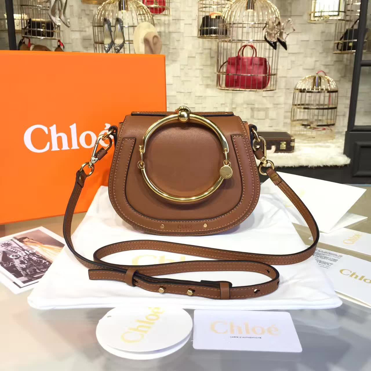 Chloe leather nile z1339 19.5cm x 6.5cm x 16cm