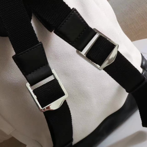 Ba1en*iaga backpack 33cm x 43cm x 13