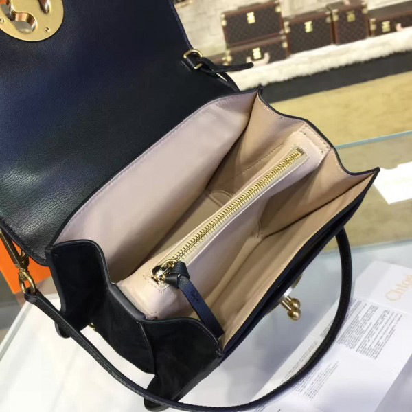 Chloe leather mily z1322 23.5cm x 18cm x 8.5cm