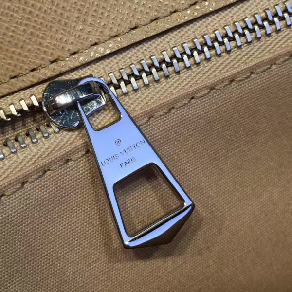 l0vis Vvtt0n clery cohotbag epi leather m54538 3661