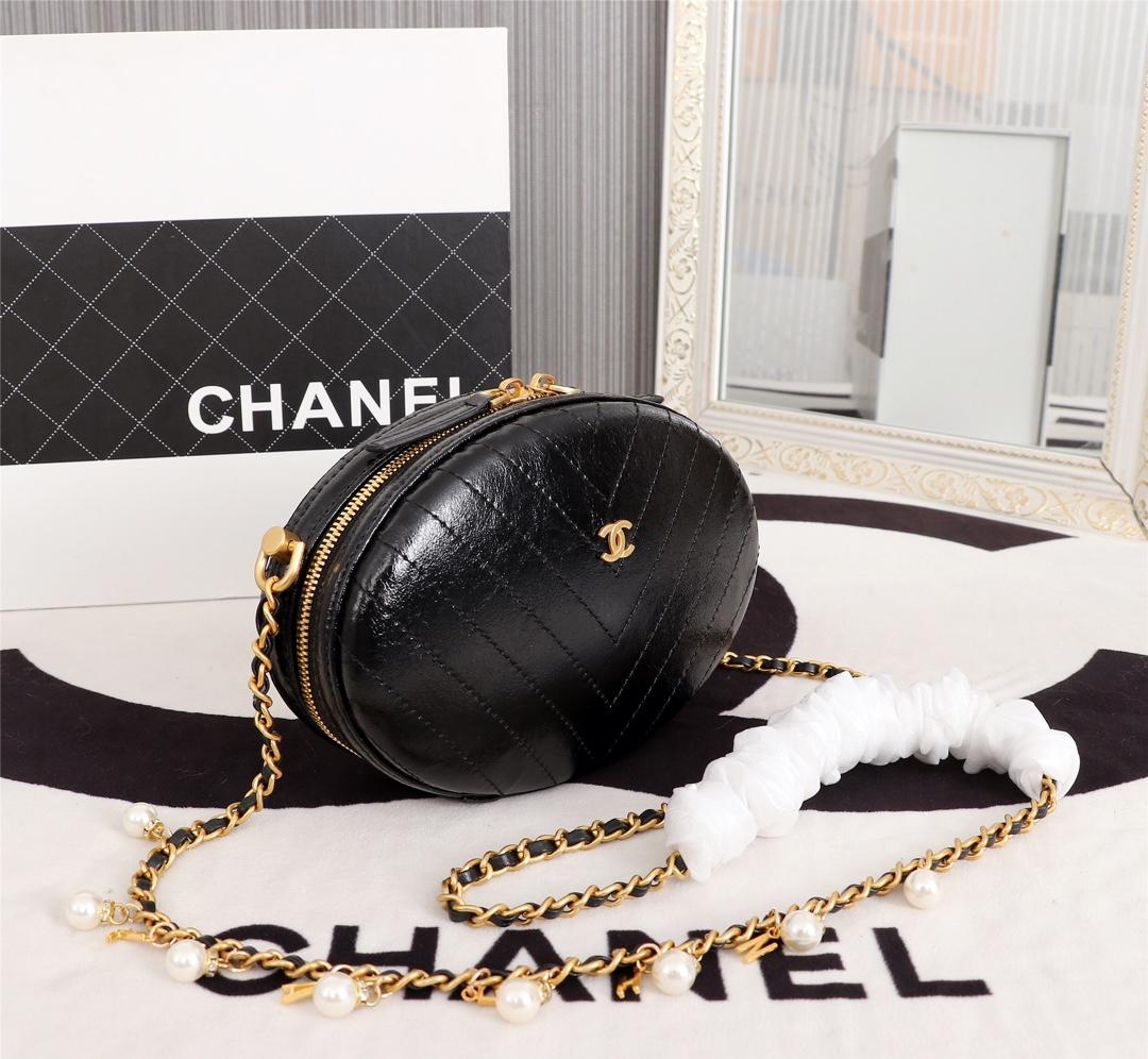 Ch**el whole cowhide black