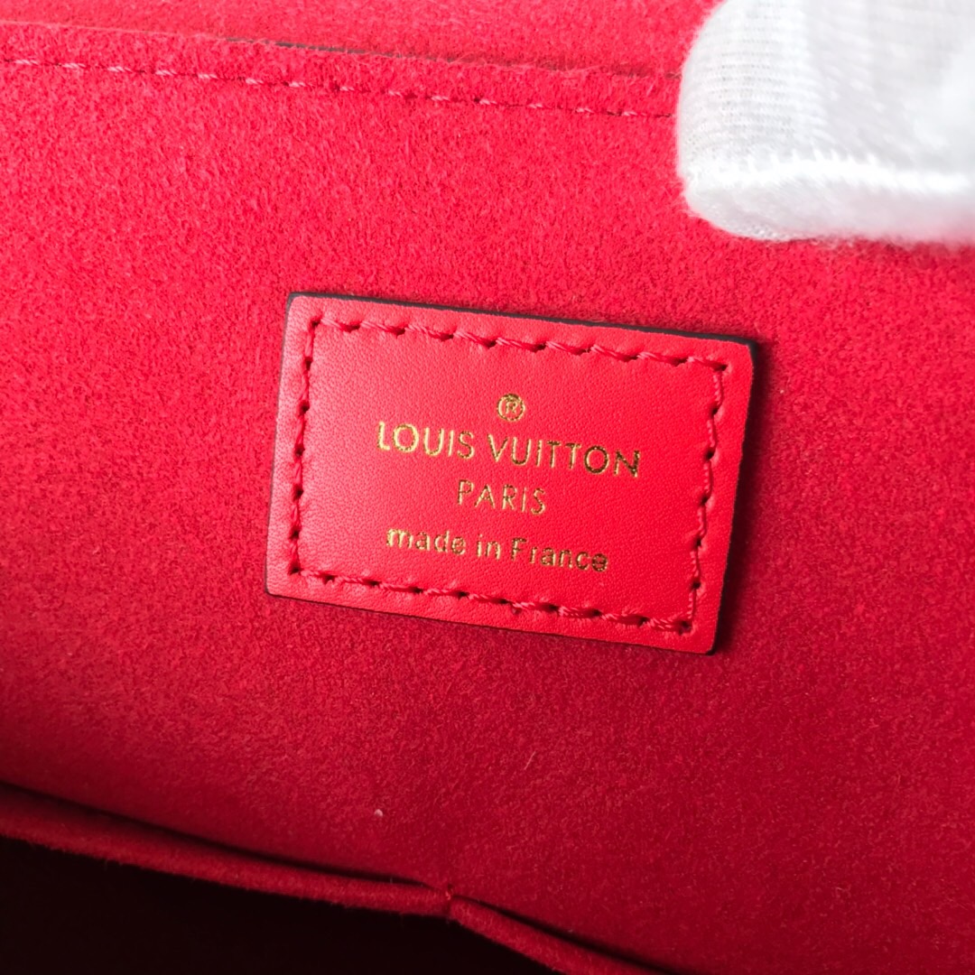 LV new medium handbag m43953 red 35.0 x 24.0 x 15.0 cm