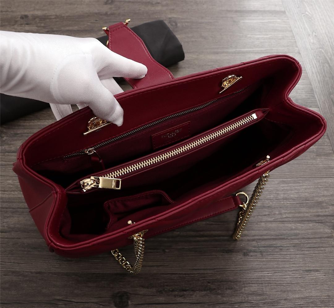 Y51 monogramme red 35x9.5x25cm