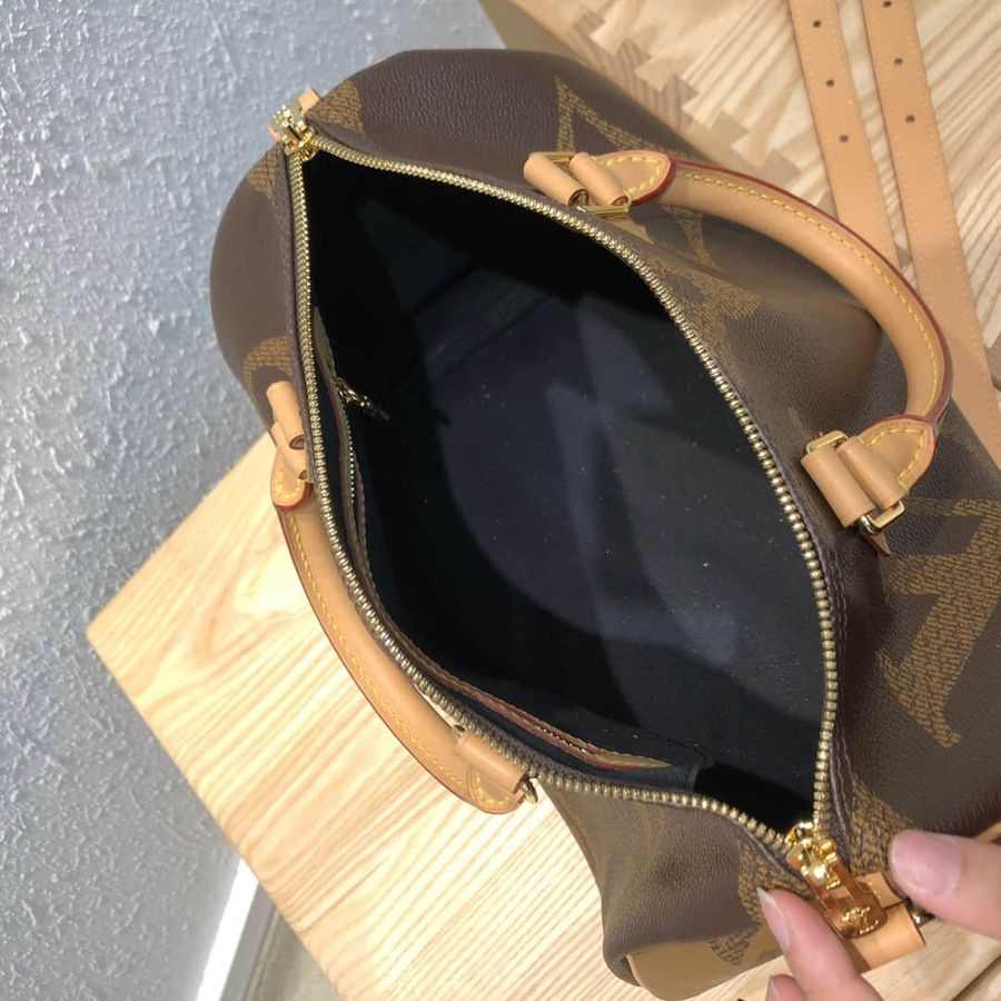 l0vis Vvtt0n speedy 30 m44602 30x 19 x 15cm