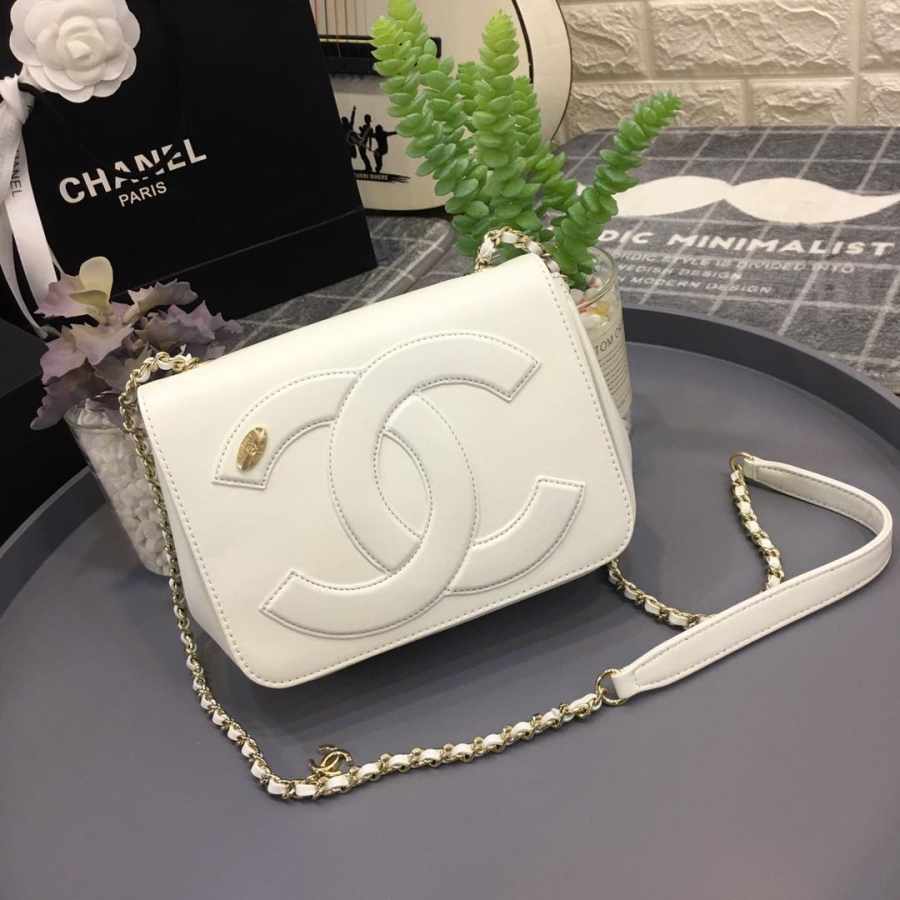 Ch**el new sheepskin small square bag white 18.5x5.5x15cm