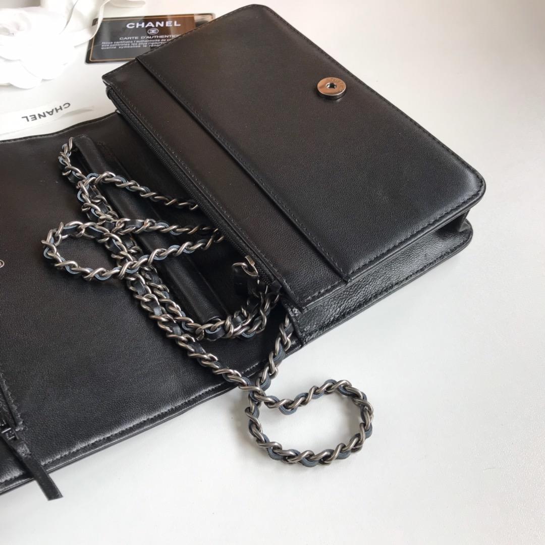 Ch**el leboy woc chain package 13×19.5×3.5cm