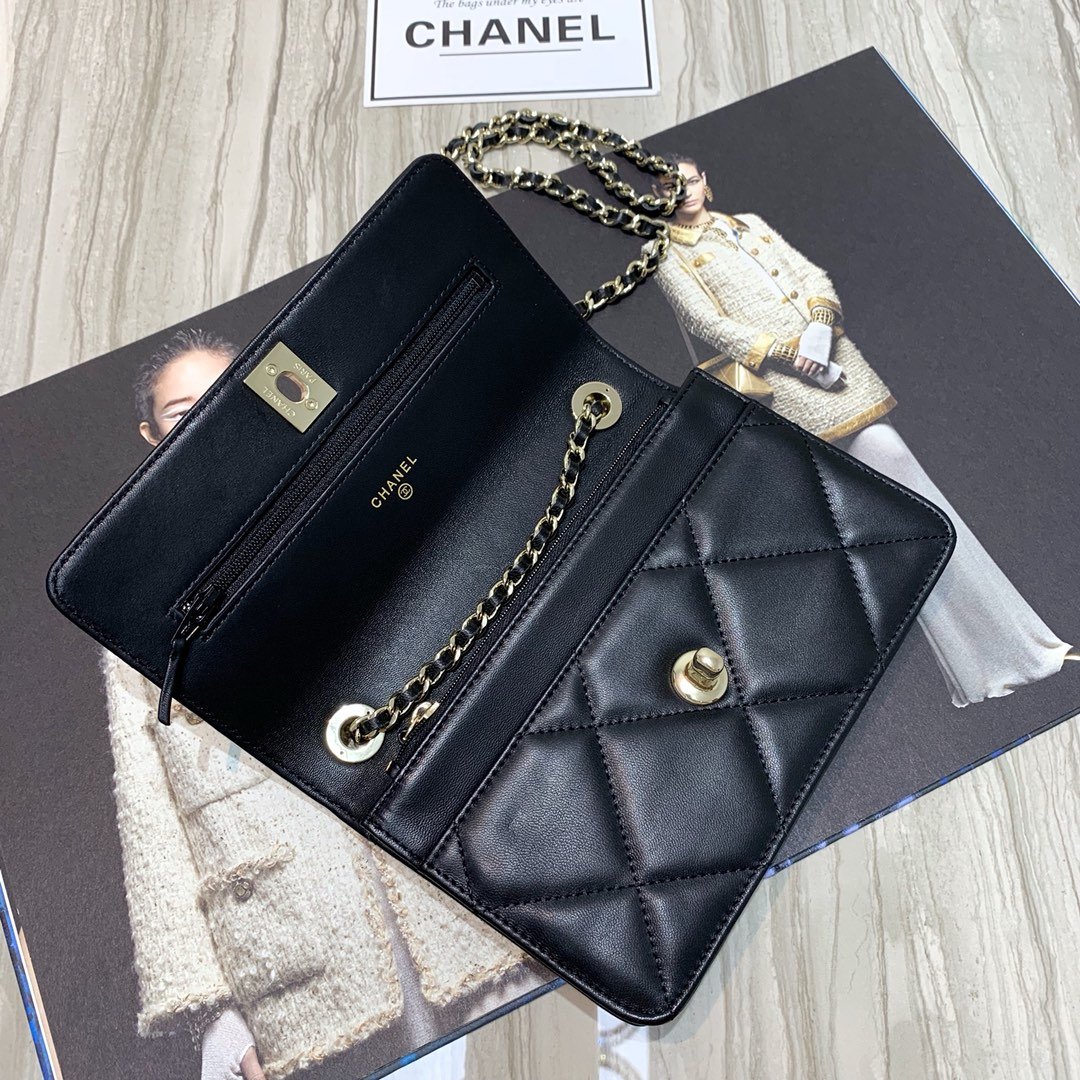 Ch**el new goatskin woc chain bag 19cm