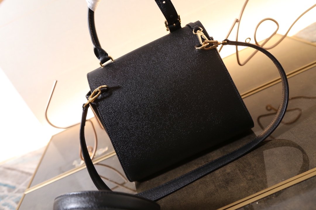 LV arch handbag black 22*20*3cm