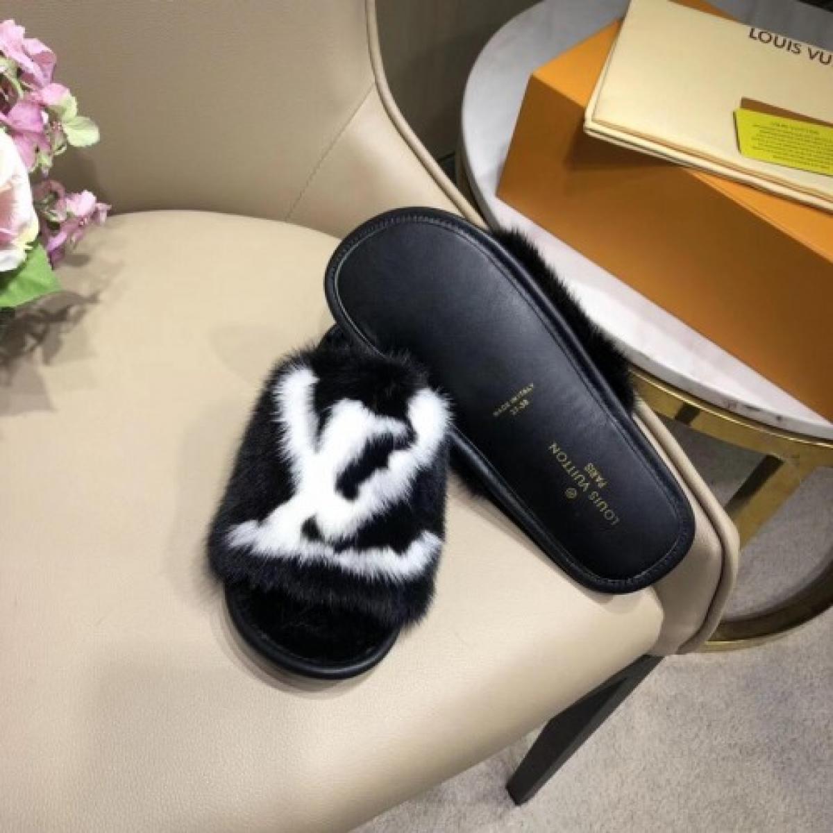 Lv slippers 306