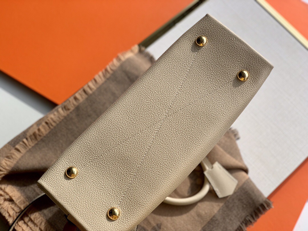 Lv alma PM relief full leather embossed m44832 large white_32CM