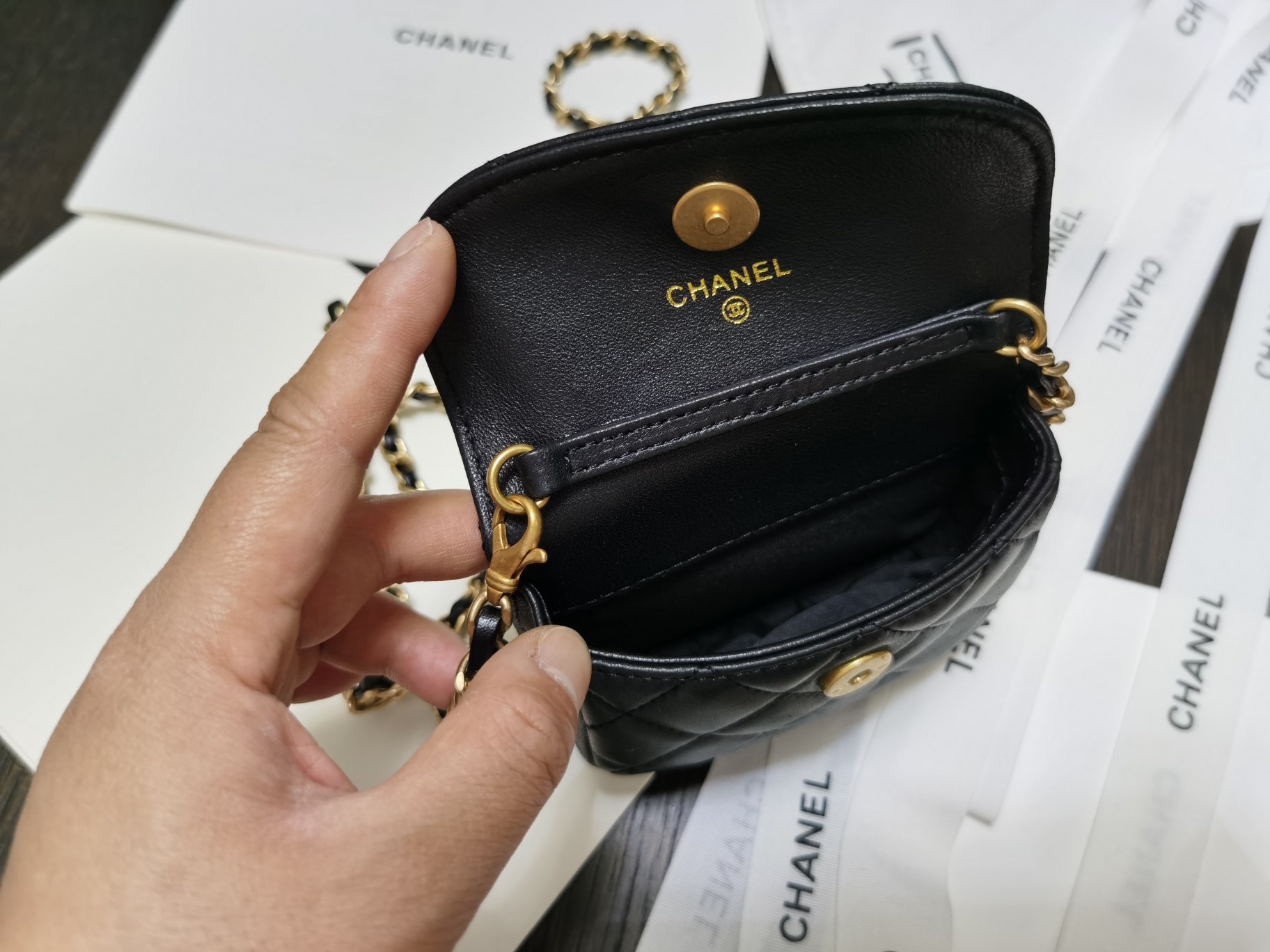 Ch**el waist  20s collection 10.5*9*2•5