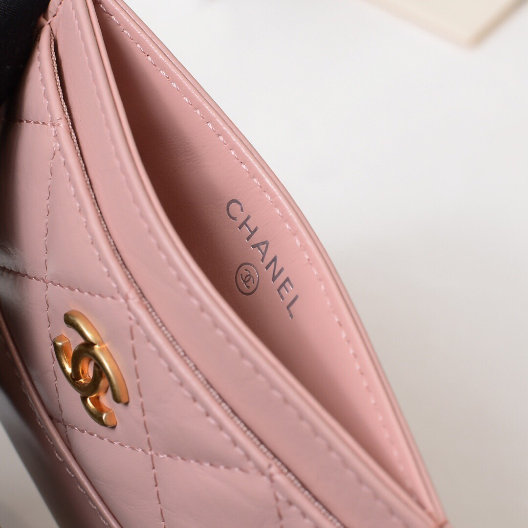 Ch**el card case pink