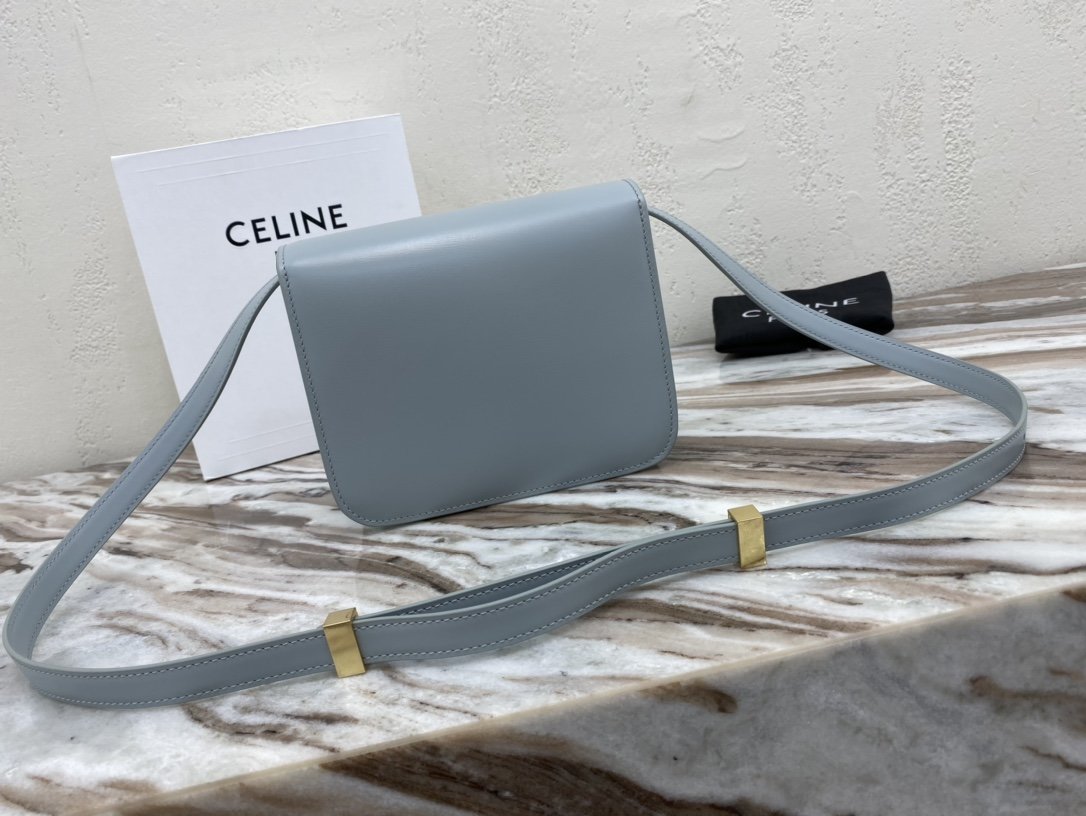 Ce1i*e teen classic bag in box calfskin light charcoal 18.5×15.5×6 cm