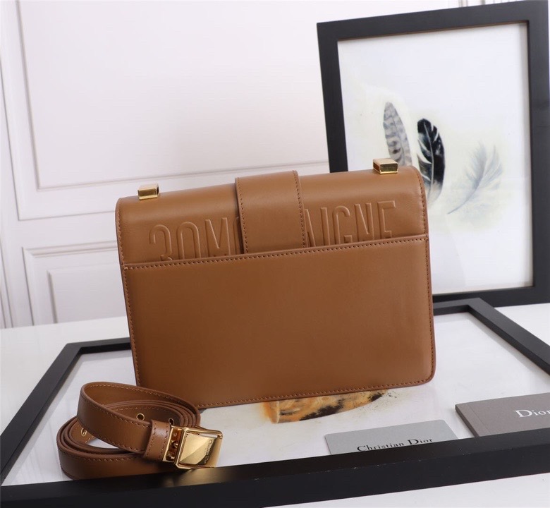 D10r lady D10r montaigne smooth cowhide brown 24 x 17 x 8 cm