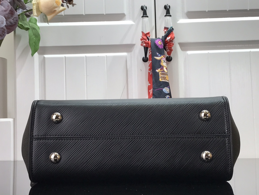 l0vis Vvtt0n grenelle tote pm black m57680 27 x 19 x 11.5 cm