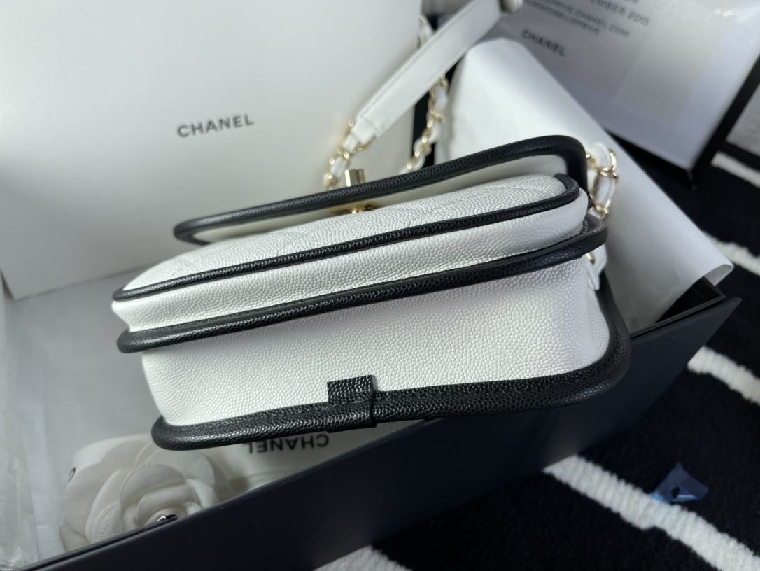 Ch**el mini messenger bag white & black as2465 13 × 18 × 6 cm