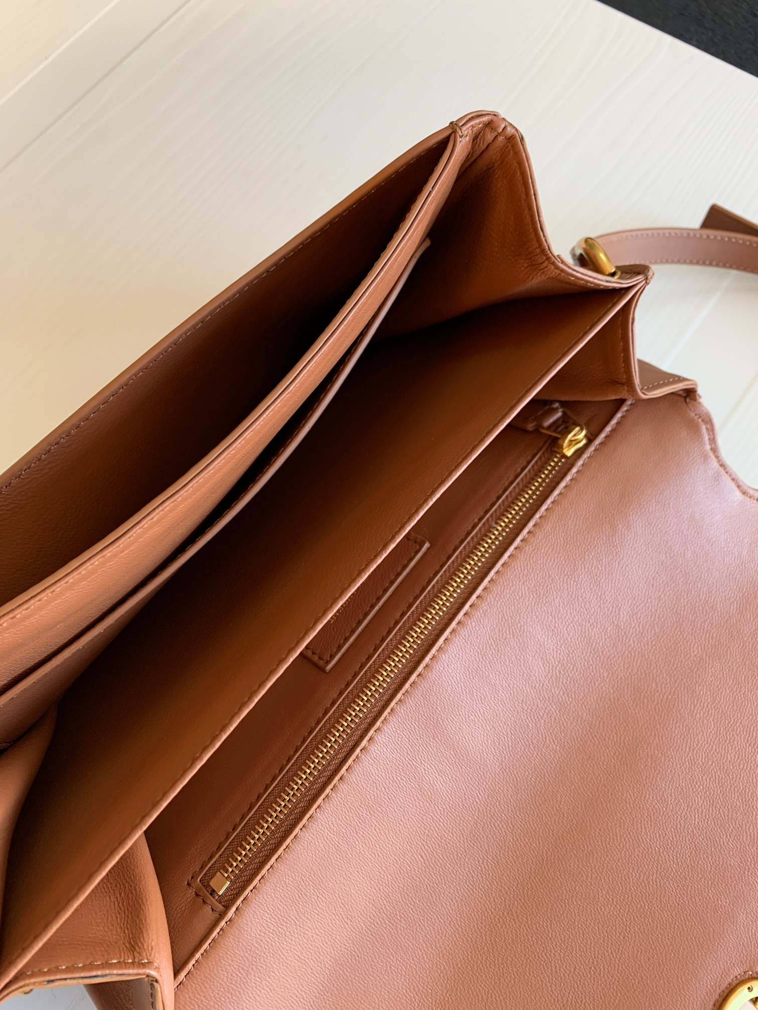 Y51 le maillon satchel in smooth leather brick 6497952 24 x 14.5 x 3.5 cm