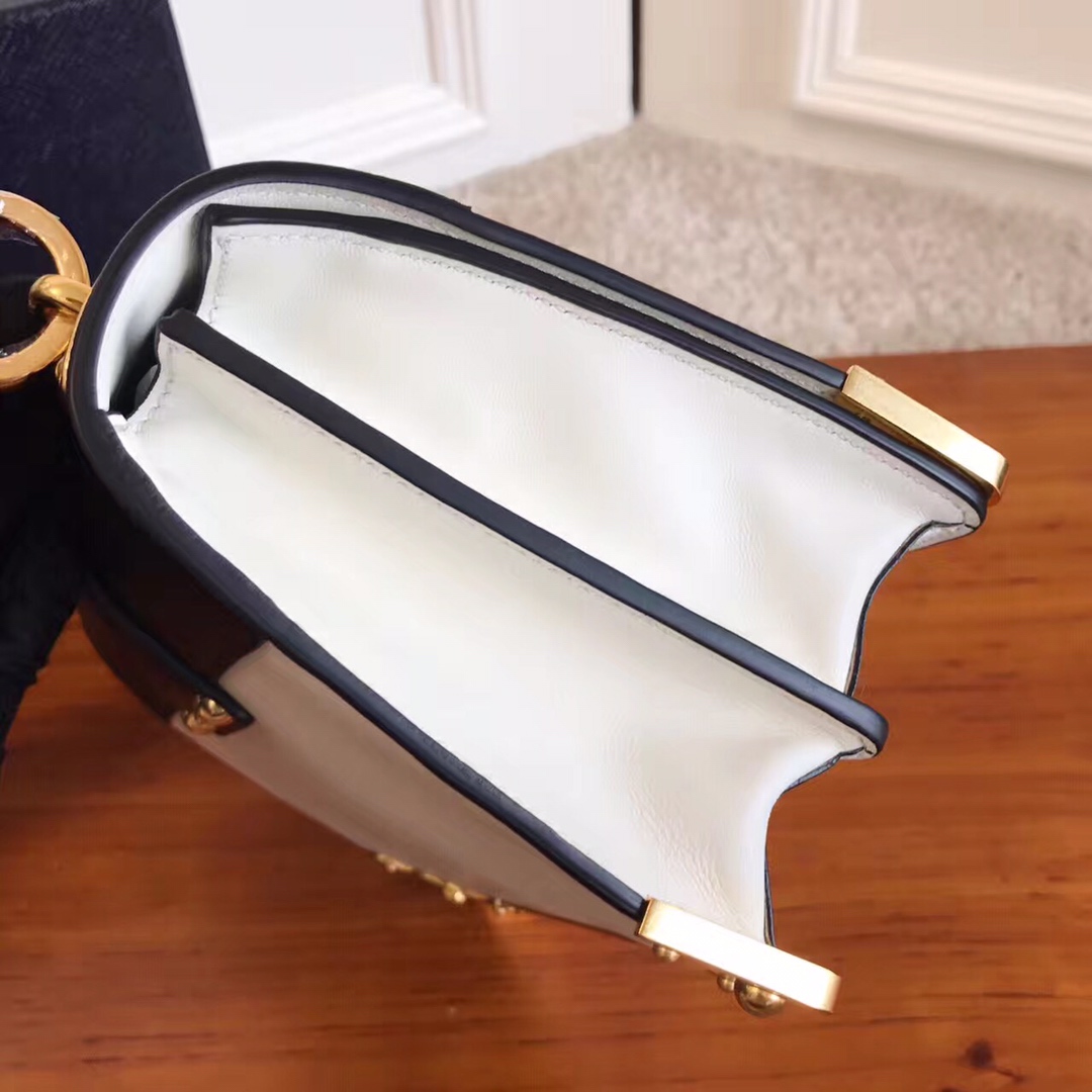 Pra*a leather Pra*a cahier bag white and black 1bd045 19 x 14 x 9 cm