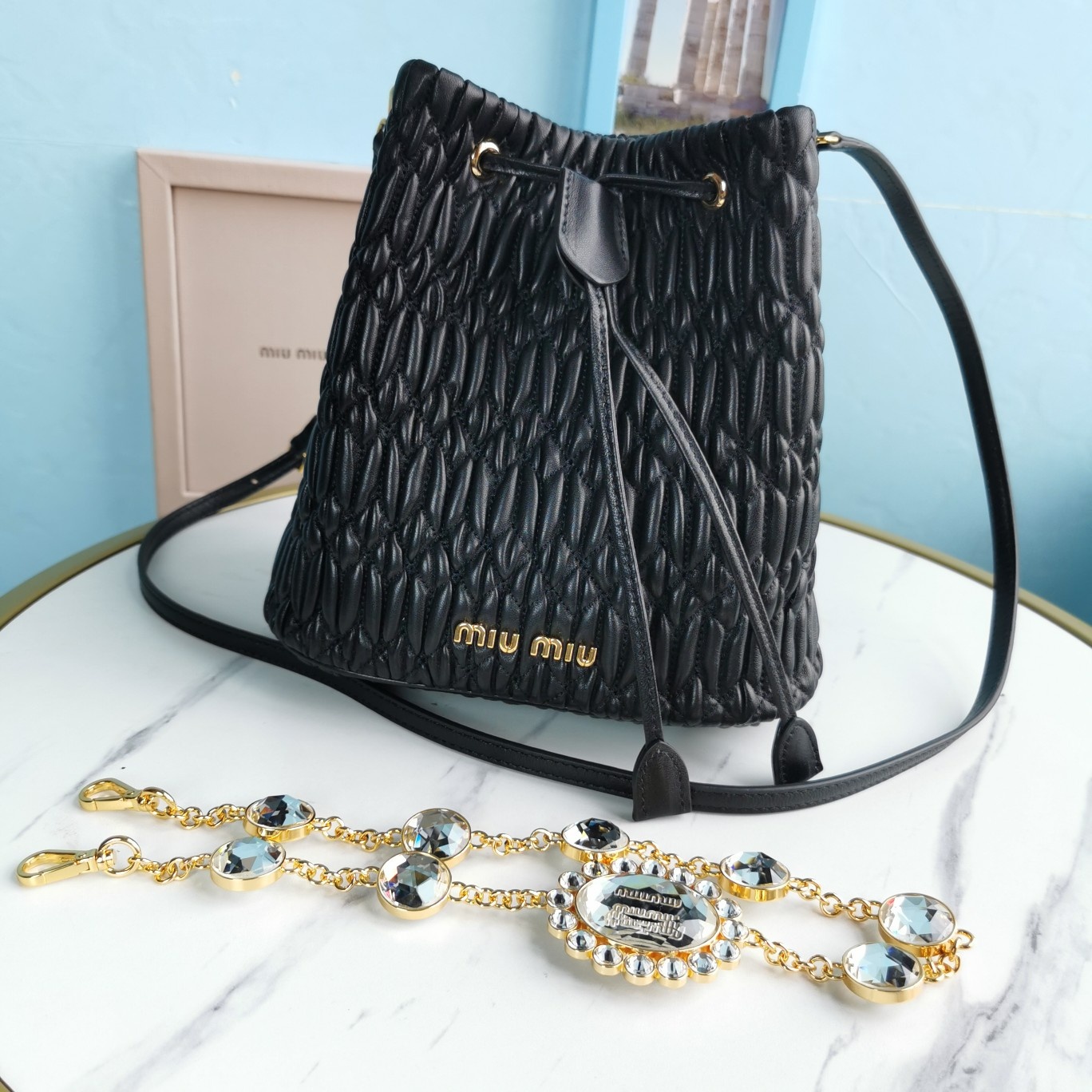 M1um1u crystal cloquÉ nappa leather bucket bag black 5be050 20 x 12 x 21 cm